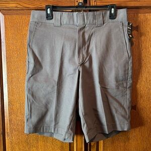 NWT Dickies Relaxed Fit Short
